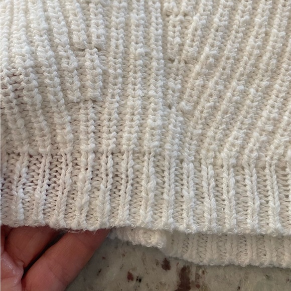 Gorgeous Off-White or Cream Sweater, Detailing, Cotton, Crewneck - Picture 5 of 9